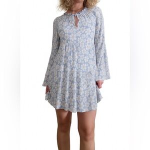 NWT 🌼 Altar'd State Blue and White Floral Daisy tunic/mini bohemian Dress